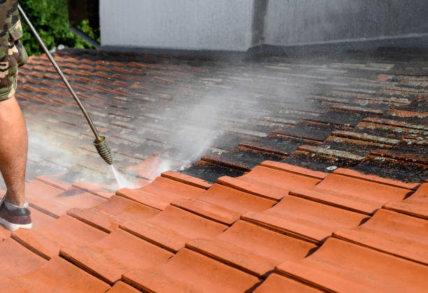 Best Deck Pressure Washing  in Goshen, CA